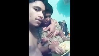 Hindi South Indian Beautiful Mom Step Son Romance Sucking Boobs – Mallu
