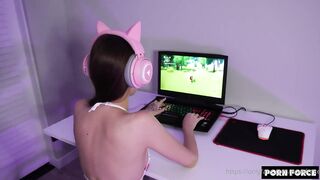 PornForce – Alina Fox – Sexy Gamer Slut