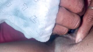 Indian tamil aunty armpit and pussy full cleaning shaving video