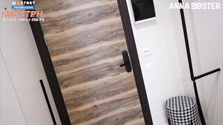 The maid at the hotel took all my clothes, I was naked!